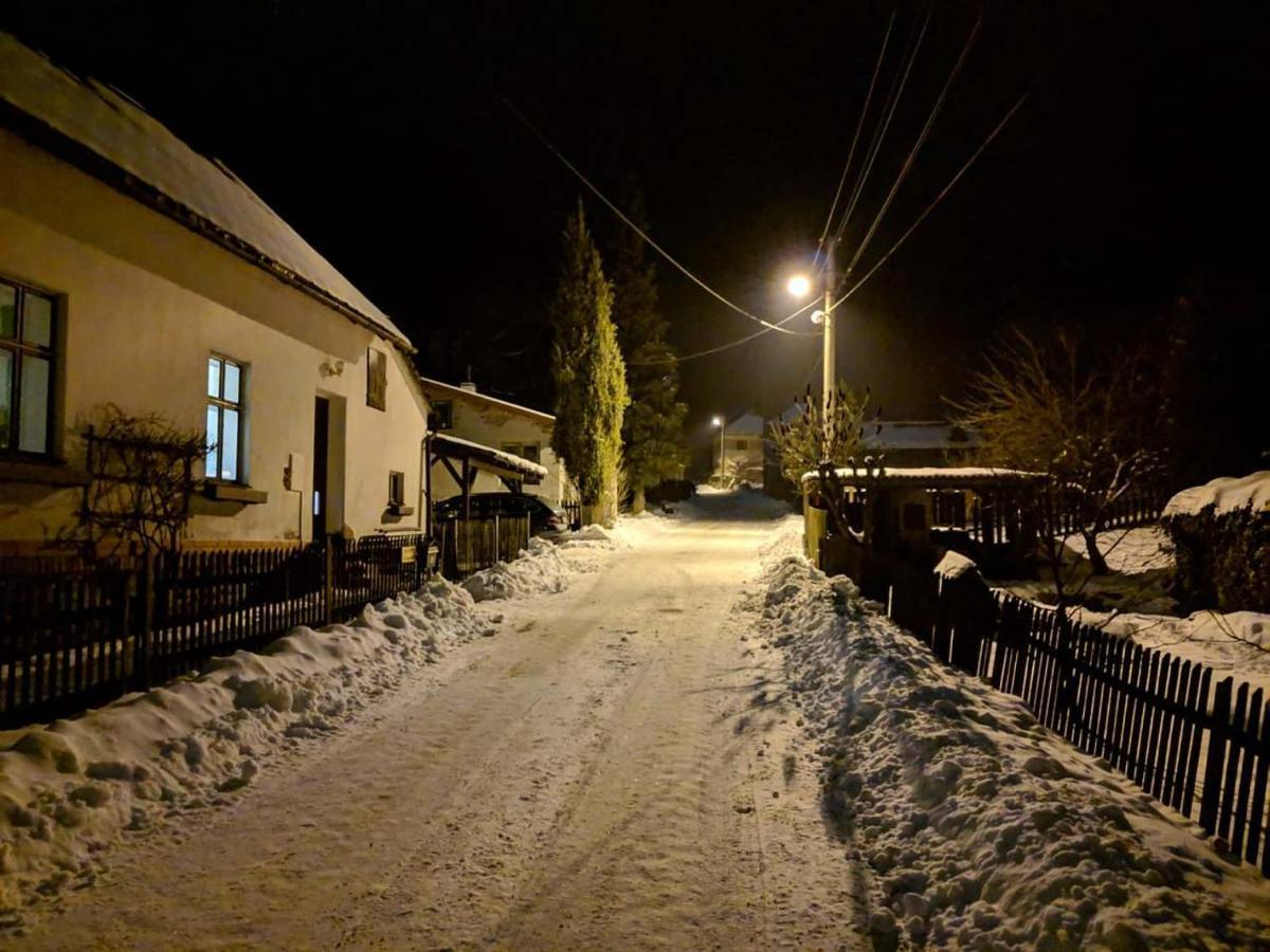 فيلا Chaloupka Na Konci Sveta Raskov المظهر الخارجي الصورة